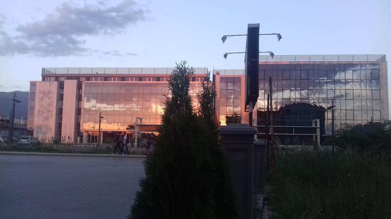 Hotel Victoria Lukavica Eksteriør billede