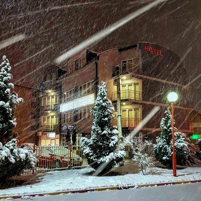 Hotel Victoria Lukavica Eksteriør billede